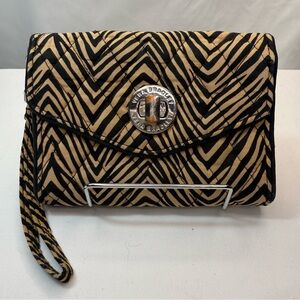 Vera Bradley Zigzag Black and Tan Wristlet VGUC